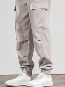 Manfinity Hypemode Men Flap Pocket Side Cargo Jeans - Grey - View 6