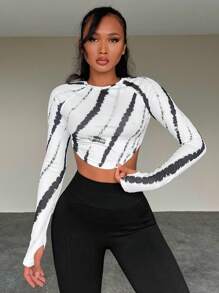 Easithlete 扎染弧形下摆短款运动长袖 T 恤修身衬衫 - 黑與白 - 查看 5