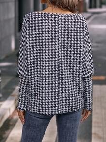 Houndstooth Print Batwing Sleeve Tee - Black and White - View 2