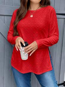 SHEIN Essnce Camiseta con bordado de ojales y dobladillo dividido - Rojo - Ver 6