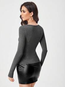 SHEIN EZwear 方領修身T恤 - 深灰色 - 查看 2