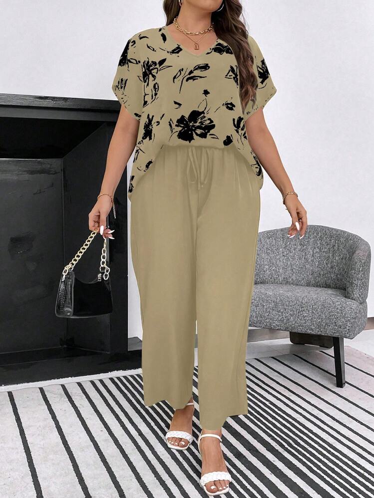 SHEIN LUNE Talla grande Pantalones con top con estampado floral de manga murciélago - Caqui - Añade 5