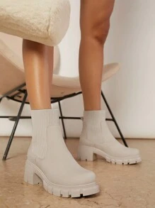 SHUZIA 人造皮革一腳蹬溝紋鞋底切爾西靴 - 米色 - 查看 4