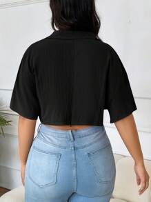 SHEIN EZwear Plus Flap Pocket Knot Hem Crop Blouse - Black - View 2