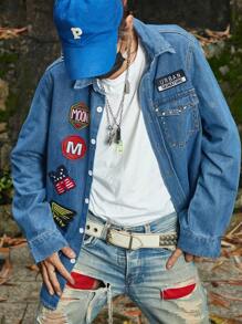 Manfinity EMRG Hombres Camisa vaquera con bolsillo con solapa y parche con letra