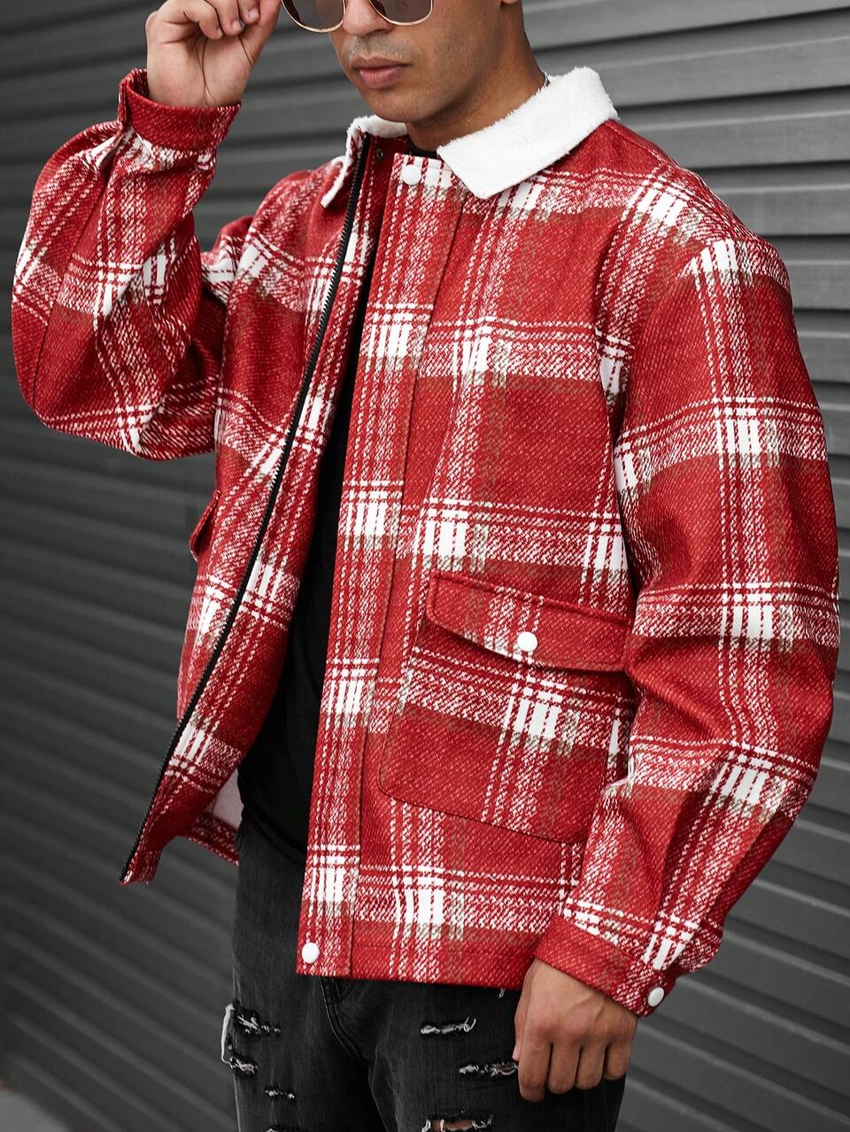 Loose Fit Men's Plaid Pattern Overcoat With Borg Collar And Flap Pockets