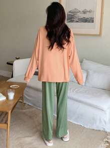 DAZY Conjunto de pijama de hombro caído con gráfico de letra - Multicolor - Ver 2