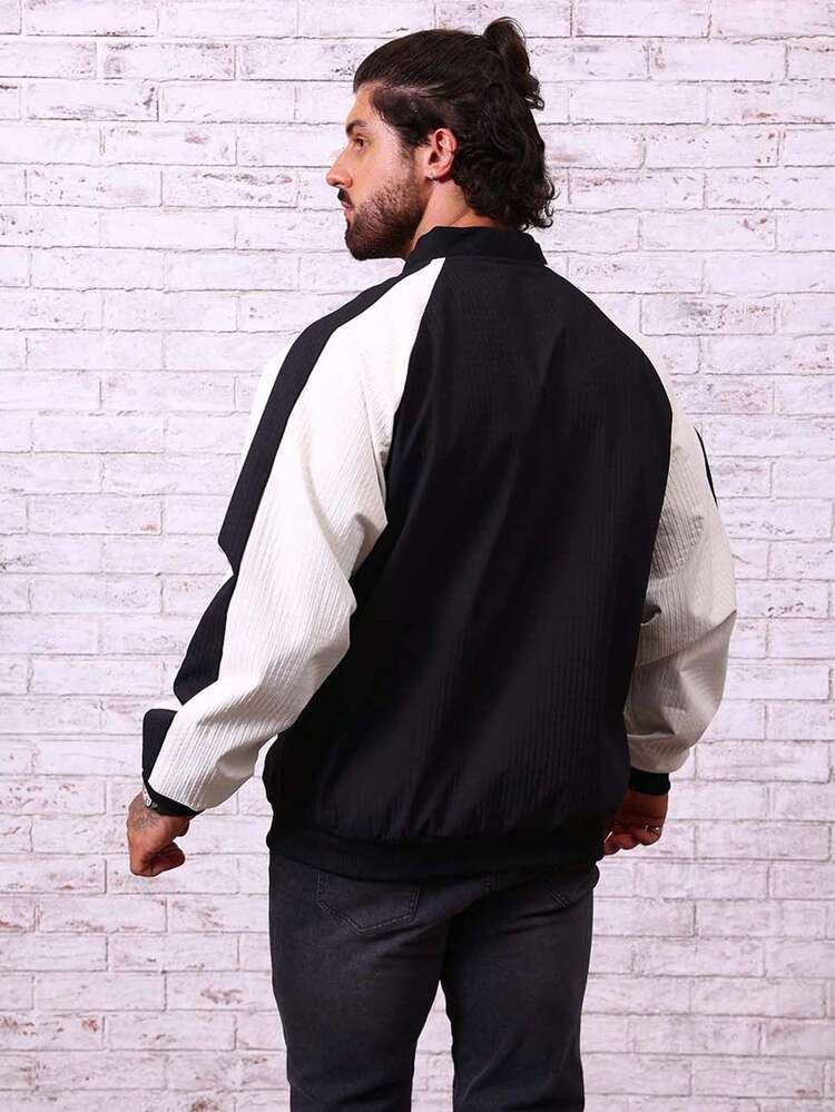 Loose Fit Men's Colorblock Bomber Jacket With Letter Patched Detail And Raglan Sleeves