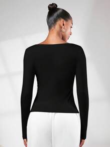 SHEIN BASICS 素色V領T恤 - 黑色 - 查看 2