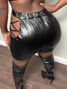 Slaydiva 鏤空交叉PU皮革短褲 - 黑色 - 查看 2