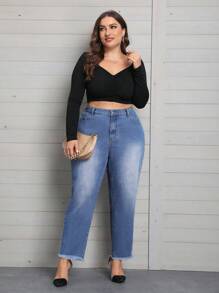 SHEIN LUNE Plus Raw Hem Mom Fit Jeans - Blue - View 1