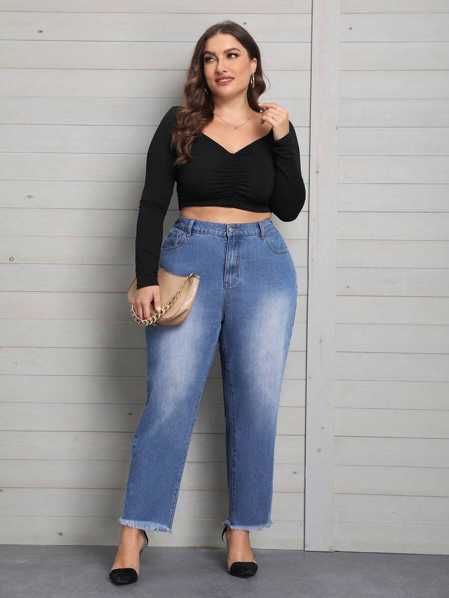 SHEIN LUNE Plus Raw Hem Mom Fit Jeans - Blue - View 1