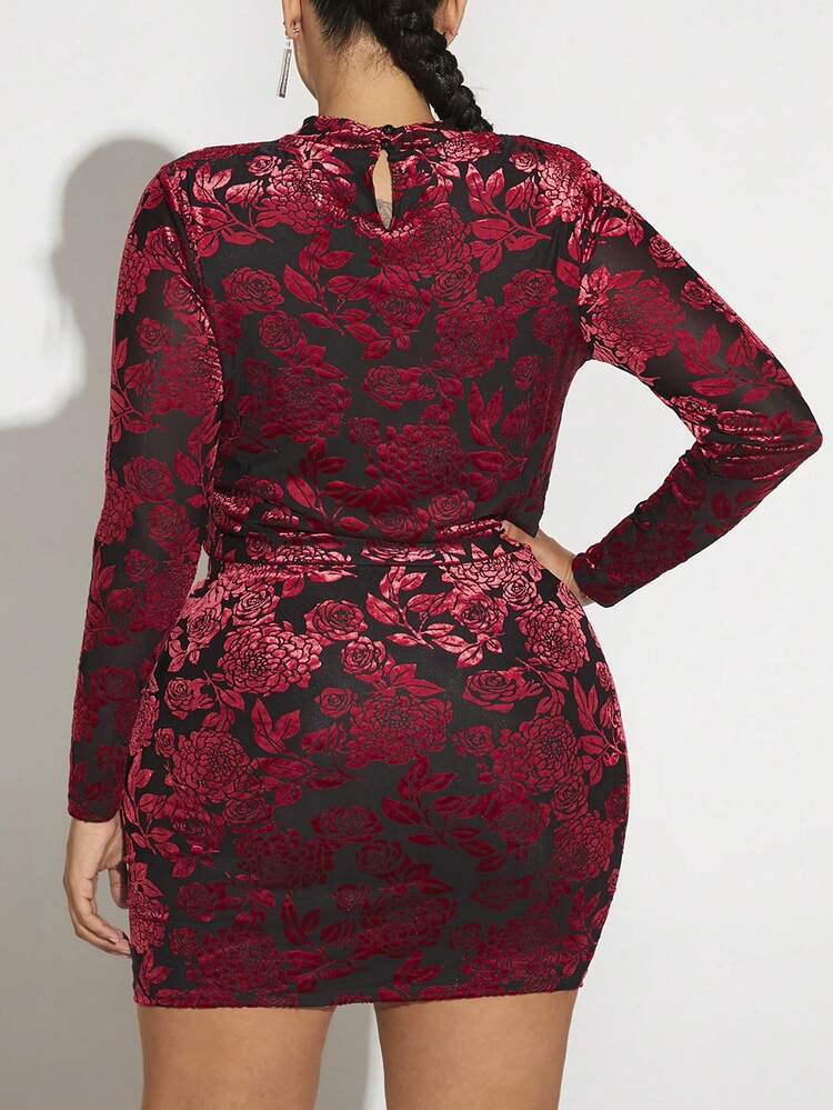 Plus Floral Print Cut Out Mock Neck Top & Bodycon Skirt