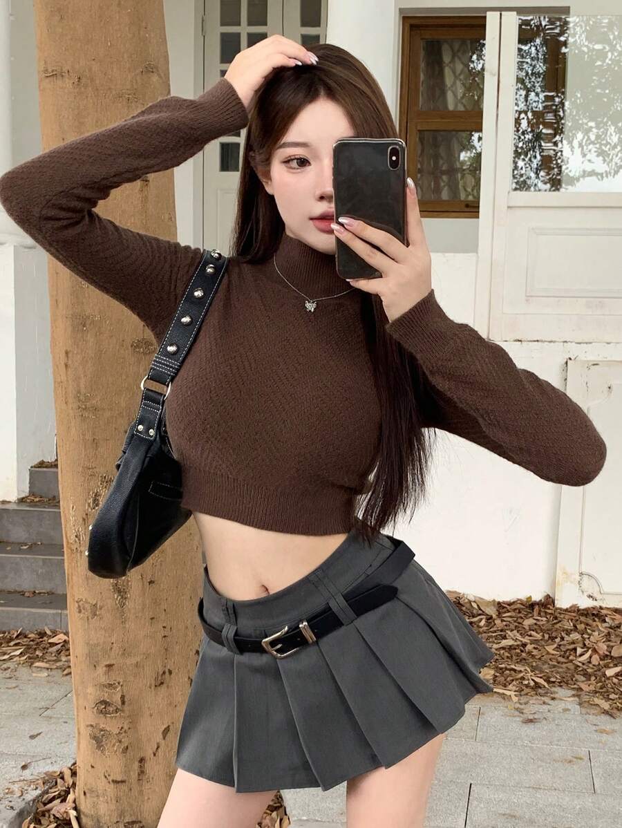 DAZY Áo len crop cổ cao trơn - màu nâu - Xem 1