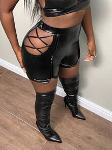 Slaydiva 鏤空交叉PU皮革短褲 - 黑色 - 查看 5