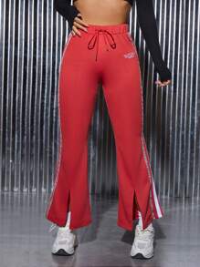 SHEIN PETITE Letter Graphic Contrast Tape Side Split Hem Drawstring Waist Flare Leg Sweatpants - Red - View 3