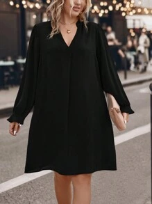 SHEIN LUNE Cộng với váy dài cổ khía - màu đen - Xem 6
