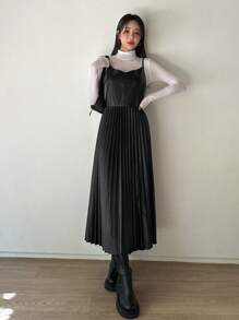 DAZY 纯色褶皱下摆吊带连衣裙（不含T恤），休闲女装秋冬