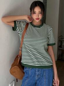 DAZY Striped Print Contrast Trim Tee - Dark Green - View 5