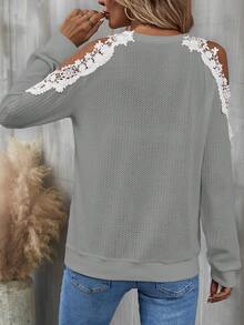 SHEIN LUNE Guipure Lace Appliques Cold Shoulder Sweatshirt - Light Grey - View 2