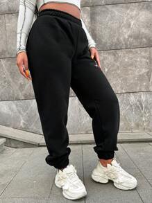 RueChic Plus Letter Graphic Sweatpants - Black - View 5