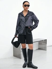SHEIN Essnce Camisa con estampado de dibujo con botón delantero - Gris Oscuro - Ver 5