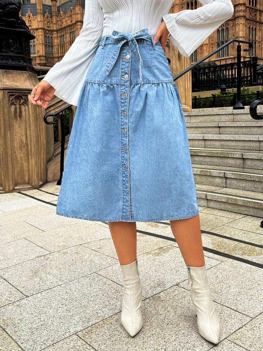 SHEIN Privé Falda vaquera con cinturón y botones en la parte delantera - Lavado ligero - Ver 1