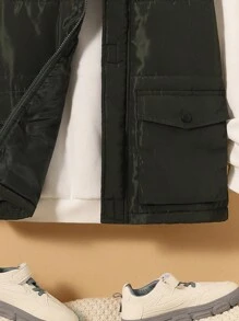 SHEIN Tween Boy 1 件字母贴花细节翻盖口袋背心夹棉外套 - 軍綠色 - 查看 3