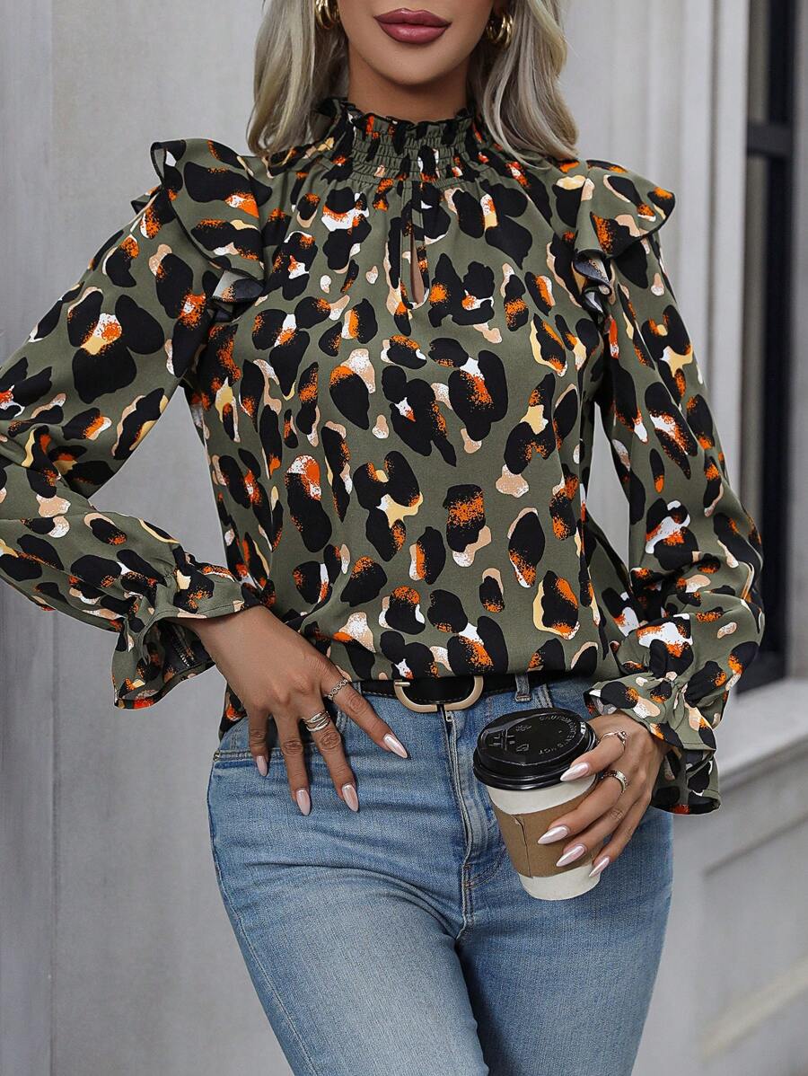 EMERY ROSE Allover Print Ruffle Trim Flare Sleeve Blouse - Dark Green - View 1