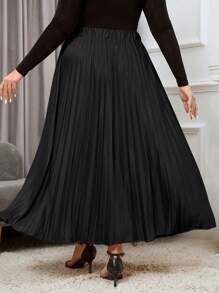 SHEIN Privé Plus Solid Pleated Skirt - Black - View 2