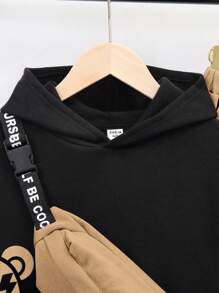 SHEIN Conjunto de Moletom com Capuz de Pelúcia de Urso para Meninos Pré-Adolescentes e Calça de Moletom com Bolso Canguru e Bolsa Transversal com Alça Suspensória com Estampa em Inglês, Flanelado Reforçado