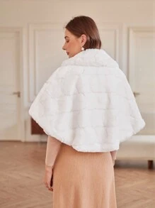 SHEIN Privé Solid Crop Cape Fuzzy Coat - White - View 2