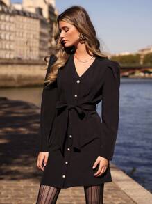 SHEIN Frenchy 素色前紐扣繫腰帶洋裝 - 黑色 - 查看 2