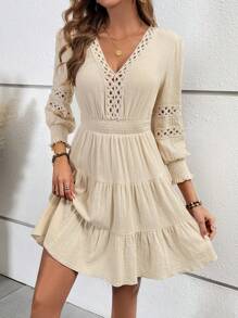 SHEIN VCAY 水溶蕾絲拼接荷葉邊洋裝 - 杏色 - 查看 4