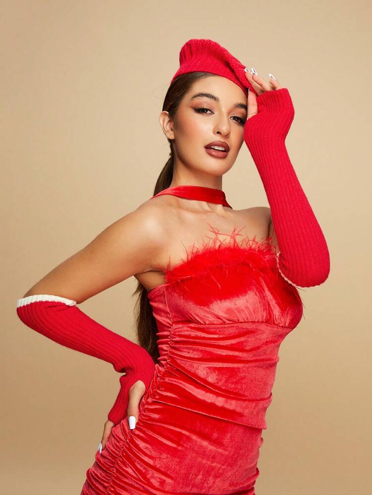 Ladies' Fashionable Set Of Knit Hat And Gloves For Everyday Wear And Decoration Party