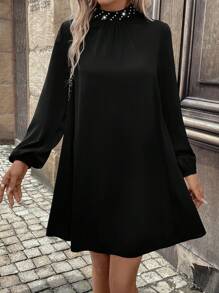 SHEIN Clasi 珍珠串珠小高領燈籠袖洋裝 - 黑色 - 查看 5