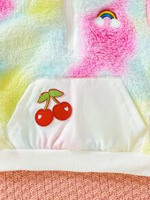 SHEIN 女孩嬰兒紮染櫻桃刺繡袋鼠口袋絨毛衛衣和褲子 - 彩色 - 查看 6