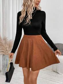 SHEIN LUNE 女士冬季高領修身t恤和絨面擴腿裙拼色套裝 - 棕色 - 查看 1