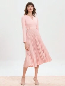 SHEIN BIZwear 缺口領百褶下擺金屬扣環腰帶洋裝 - 粉色 - 查看 1