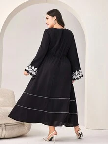Al Najma Hơn In hoa tay áo lá sen Đầm - màu đen - Xem 2