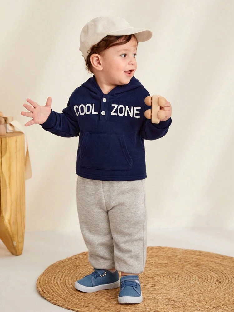 Baby Boy Letter Graphic Kangaroo Pocket Hooded Sweatshirt & Sweatpants