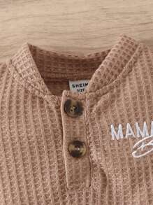 SHEIN 男孩嬰兒字母圖案連身背心&前繫帶短褲 - 杏色 - 查看 5