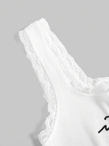 sosiwon Letter Graphic Lace Trim Wide Strap Top - White - View 3