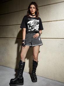 Batman X ROMWE 刺繡蝙蝠圖案毛邊牛仔短褲 - 黑色 - 查看 5