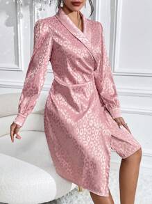 Chiquease 豹紋提花披肩領結側裹緞洋裝