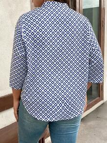 SHEIN LUNE Plus Allover Print V Neck Blouse - Blue - View 2