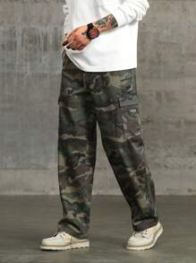 Manfinity Men Camo Print Flap Pocket Side Loose Cargo Jeans - Army Green - View 1