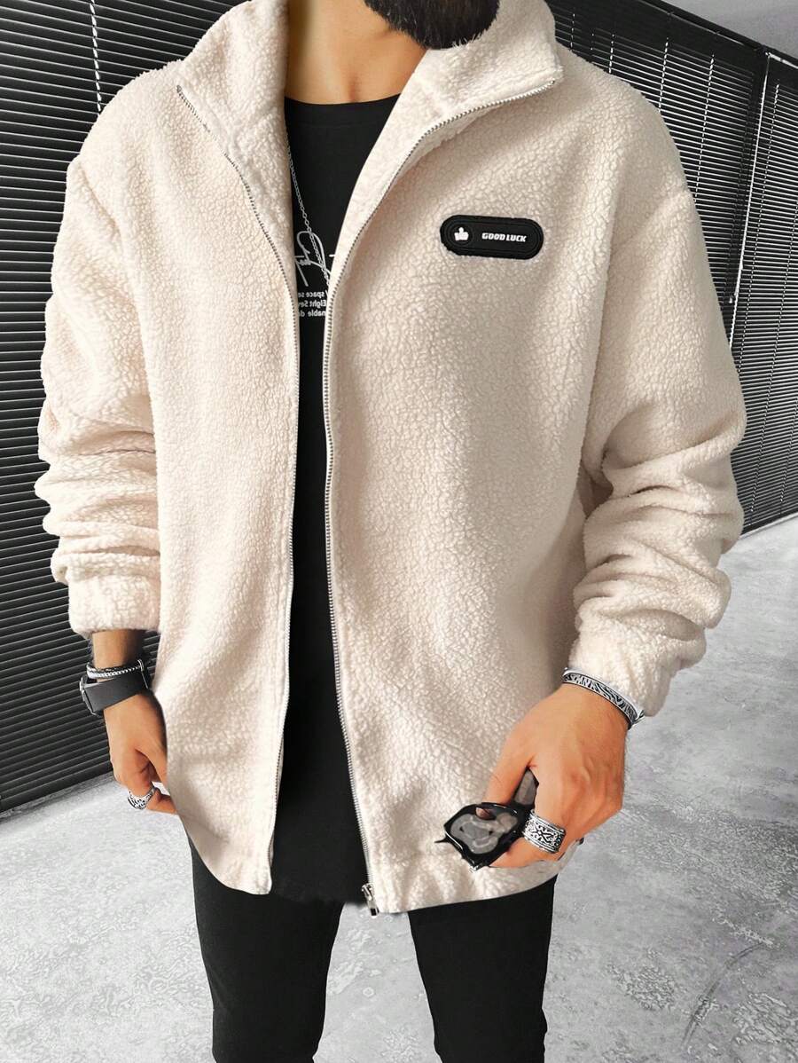 Manfinity Homme 男士寬鬆貼身 Teddy 外套,肩上有字母貼花裝飾 - 米色 - 查看 1