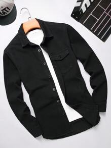 Manfinity LEGND Men Butterfly & Slogan Graphic Denim Shirt - Black - View 2