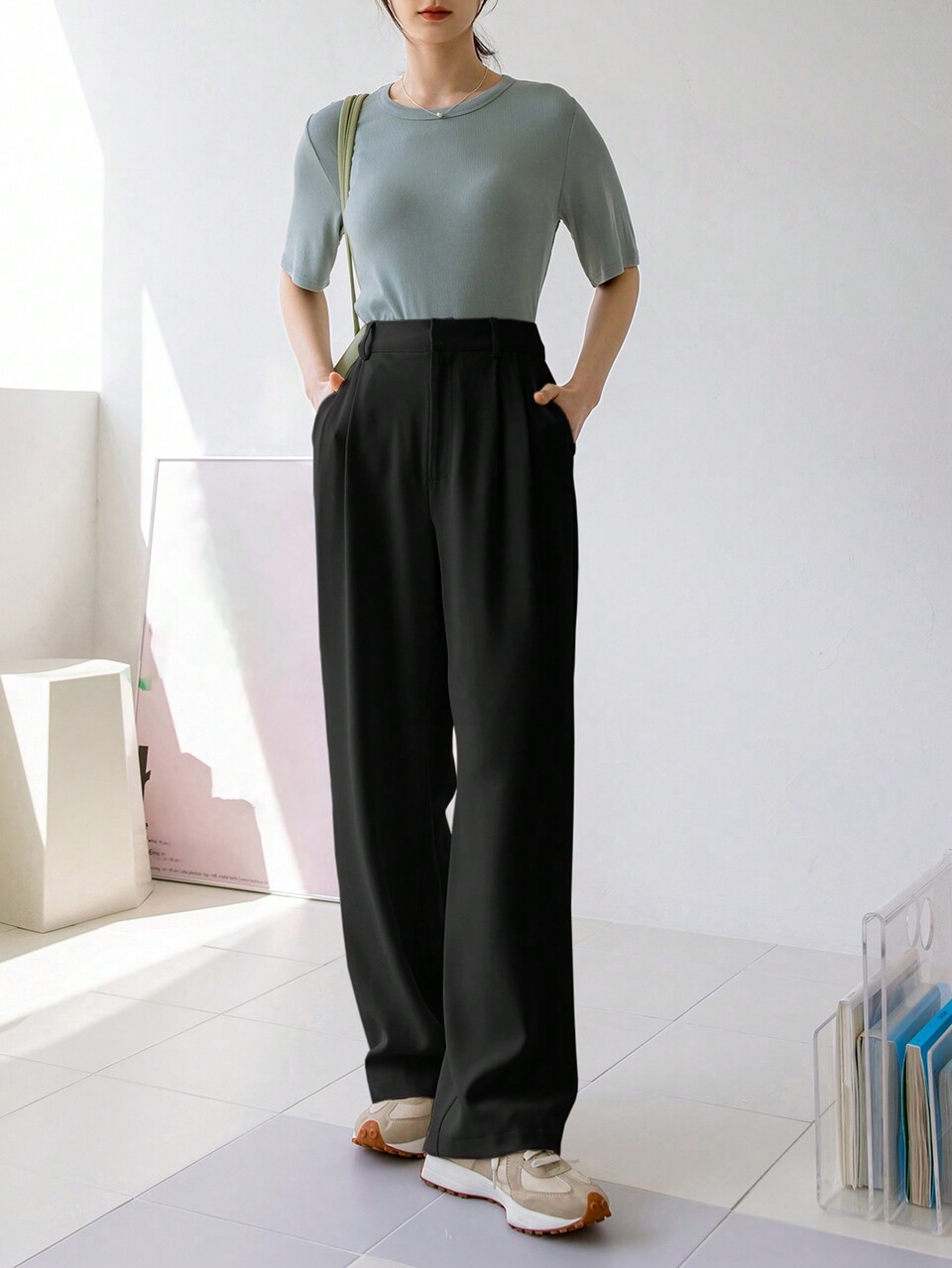 Women's Solid Color Pleated Pocket Business Casual Straight Pants
